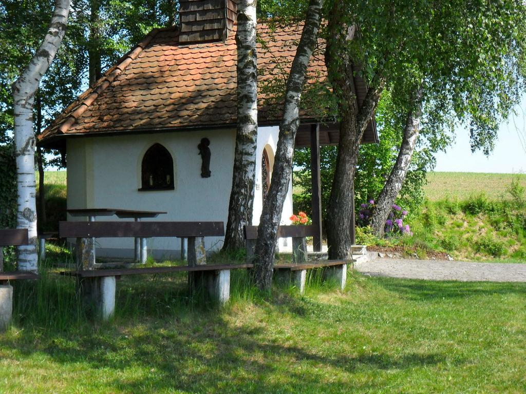 Holiday Flat With Swimming Pool In Prackenbach Viechtach Exteriér fotografie