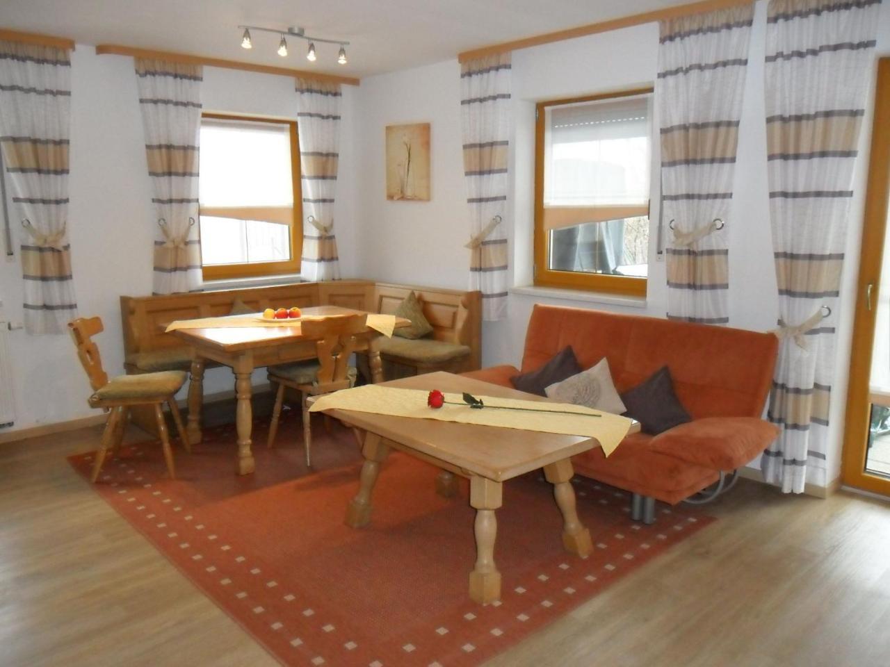 Holiday Flat With Swimming Pool In Prackenbach Viechtach Exteriér fotografie